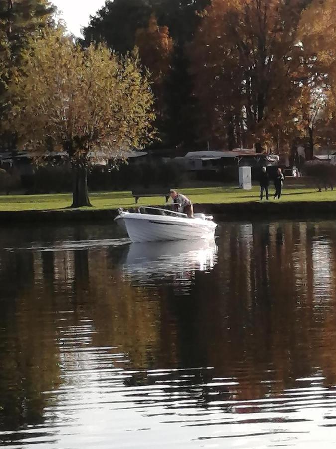 Spreewaldhaeuser Golinski Mit Kamin Am Neuendorfer See Alt Schadow エクステリア 写真
